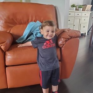 Meet your Posher, Cesar